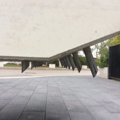 bloc béton anti bélier - borne de défense SAFELY