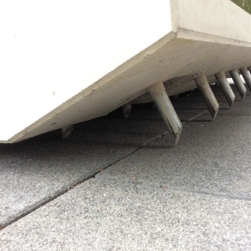 bloc béton anti bélier - borne de défense SAFELY