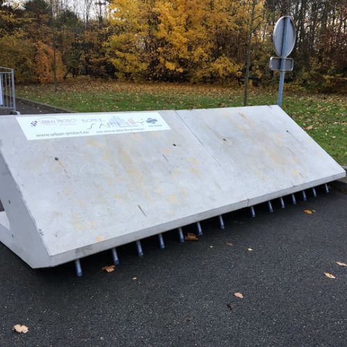 bloc béton anti bélier - borne de défense SAFELY